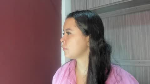 Snapshot of valerymeyerr chatting on 05-04-26, 12:01 valerymeyerr online show from 05-04-26, 12:01