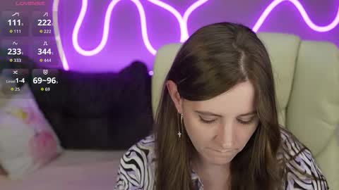 V A L E R Y  M U R online show from 11-02-25, 09:33