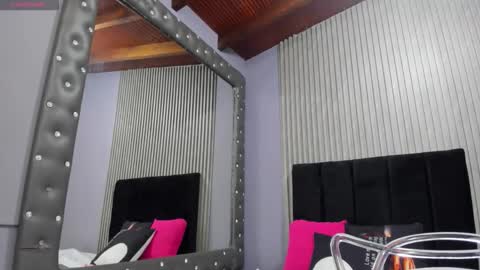 Snapshot of valerynbrown chatting on 02-10-26, 08:46 valery online show from 02-10-26, 08:46