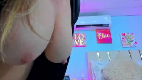 Valery online show from 05-23-26, 01:33