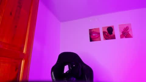 ValeryTs1 online show from 06-18-26, 06:34