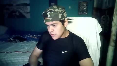 Snapshot of valesh20 chatting on 09-28-25, 01:00 Valesh19 online show from 09-28-25, 01:00