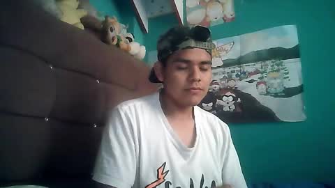 Snapshot of valesh20 chatting on 10-19-25, 09:15 Valesh19 online show from 10-19-25, 09:15