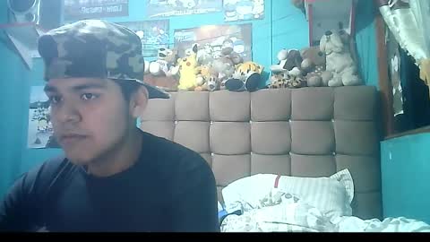 Snapshot of valesh20 chatting on 11-02-25, 12:24 Valesh19 online show from 11-02-25, 12:24