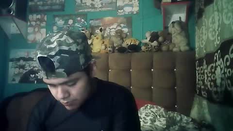 Snapshot of valesh20 chatting on 11-07-25, 03:06 Valesh19 online show from 11-07-25, 03:06