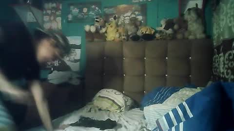 Snapshot of valesh20 chatting on 11-16-25, 11:54 Valesh19 online show from 11-16-25, 11:54