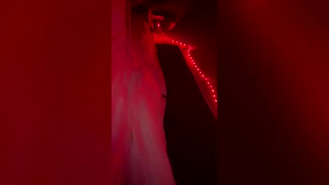 Snapshot of valevaweheart chatting on 05-18-26, 01:24 valevaweheart online show from 05-18-26, 01:24