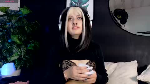  x  online show from 06-11-26, 12:32