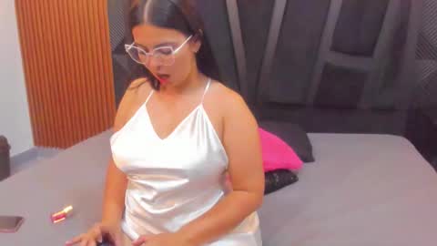 VALKA ROSS online show from 12-15-25, 11:31