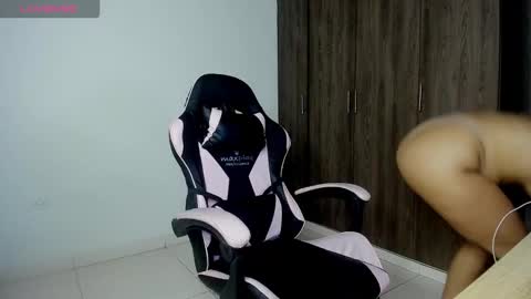 valkiiriaa_ online show from 12-01-25, 11:26