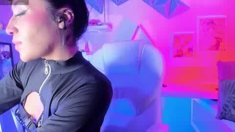 Valkiria online show from 10-23-25, 05:40