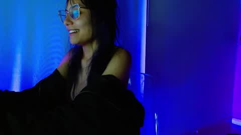 valkiry_ online show from 11-19-25, 10:43