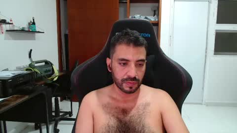 Snapshot of vallartamexi chatting on 06-30-26, 02:12 Roberto Carlos online show from 06-30-26, 02:12