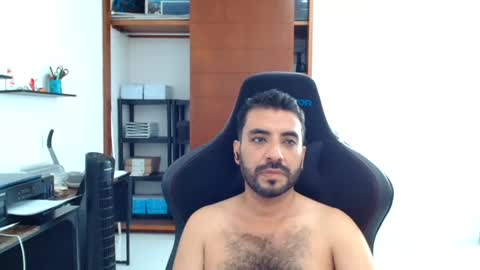 Snapshot of vallartamexi chatting on 07-25-26, 09:34 Roberto Carlos online show from 07-25-26, 09:34