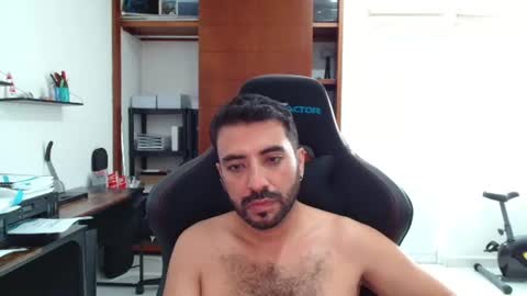 Snapshot of vallartamexi chatting on 08-02-26, 09:46 Roberto Carlos online show from 08-02-26, 09:46