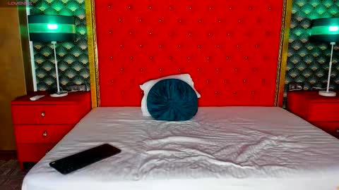 Valerie Val V online show from 10-05-25, 07:45