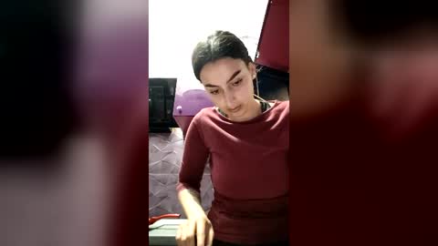Valerie Val V online show from 06-14-26, 04:53