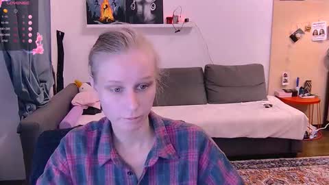 Little Devil online show from 10-05-25, 06:06