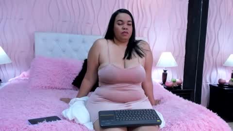 Snapshot of valrery_roussex chatting on 03-09-25, 06:00 Valery online show from 03-09-25, 06:00