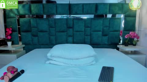 Snapshot of valtira_nova chatting on 10-09-25, 07:12 valtira nova online show from 10-09-25, 07:12