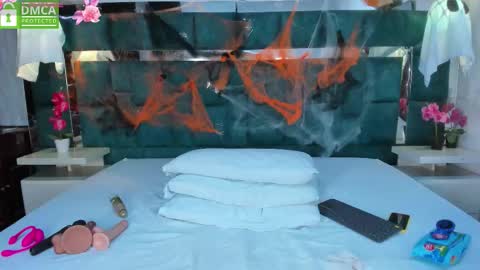 Snapshot of valtira_nova chatting on 10-23-25, 07:34 valtira nova online show from 10-23-25, 07:34