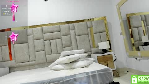 valtira nova online show from 04-30-26, 04:57