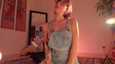      online show from 03-09-25, 11:03