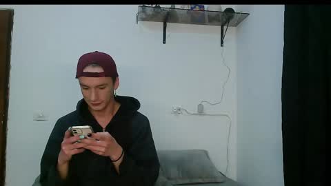 Vamp Noah and Dan online show from 02-25-25, 06:25