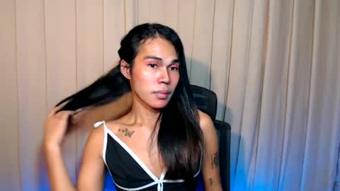 Snapshot of vampy_ebony_laxine chatting on 06-14-26, 01:58 vampy_ebony_laxine online show from 06-14-26, 01:58