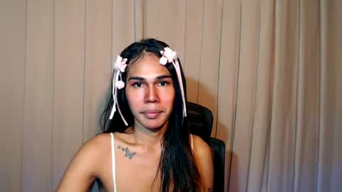 Snapshot of vampy_ebony_laxine chatting on 06-21-26, 03:31 vampy_ebony_laxine online show from 06-21-26, 03:31