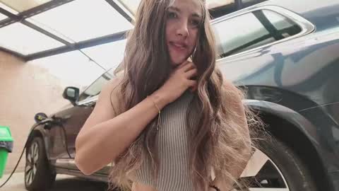 vanessa online show from 10-01-25, 06:25