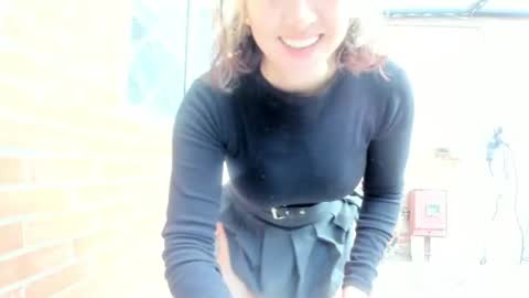 vanessa online show from 06-19-26, 05:17