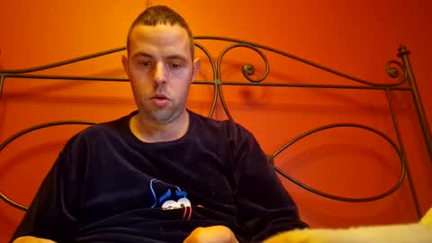 vancauterenjeroen online show from 11-04-25, 10:47