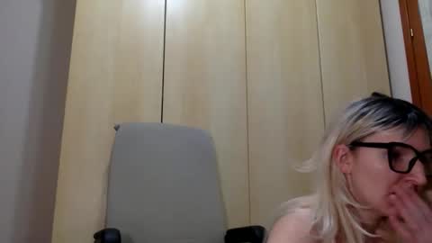 Vanda online show from 01-18-26, 05:00