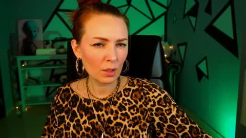 Snapshot of vandarossi chatting on 12-08-24, 11:24 Vanda online show from 12-08-24, 11:24