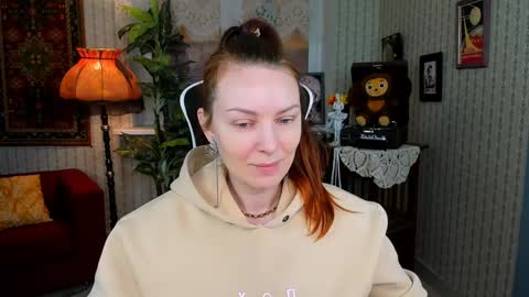 Snapshot of vandarossi chatting on 12-15-24, 07:24 Vanda online show from 12-15-24, 07:24