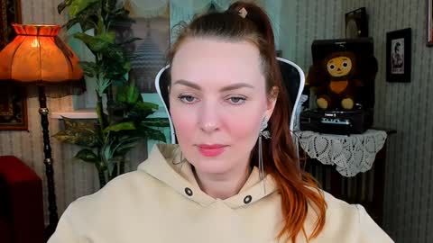 Snapshot of vandarossi chatting on 12-15-24, 10:28 Vanda online show from 12-15-24, 10:28