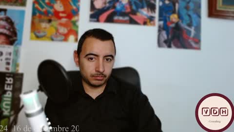 Snapshot of vanderheyl chatting on 12-17-24, 12:01 vanderheyl online show from 12-17-24, 12:01
