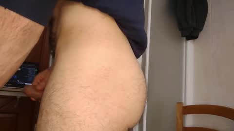 vandik669 online show from 12-19-25, 01:40