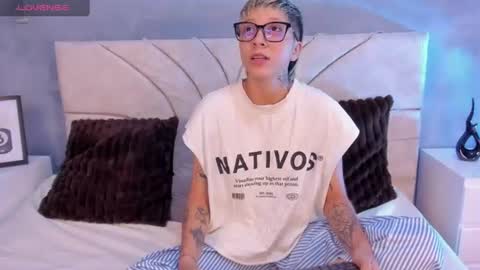 Snapshot of vane_grey chatting on 06-16-26, 07:27 vane_grey online show from 06-16-26, 07:27