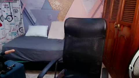 vane_latin18 online show from 05-02-26, 07:19