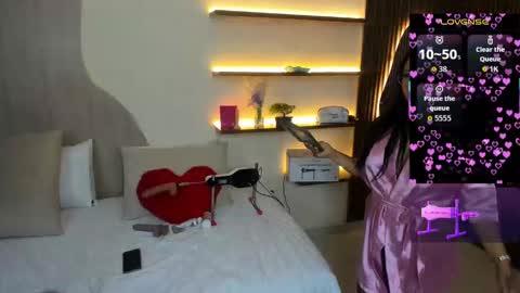 V A N E  online show from 09-19-25, 12:34