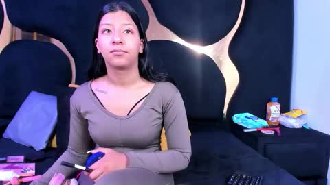 Vane online show from 05-27-26, 01:41