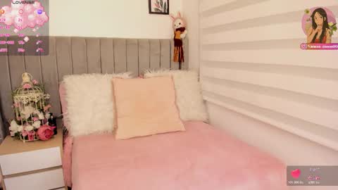 vanesa_moon_ online show from 03-28-26, 12:21