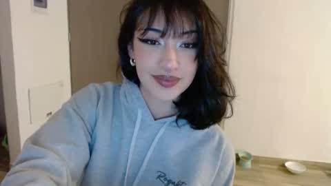 Snapshot of vanesaafoxx chatting on 01-05-26, 10:46 Vans online show from 01-05-26, 10:46