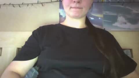 Snapshot of vanesajewel chatting on 02-08-25, 12:39 VanesaJewel online show from 02-08-25, 12:39