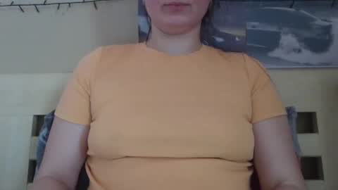 Snapshot of vanesajewel chatting on 02-11-25, 08:05 VanesaJewel online show from 02-11-25, 08:05