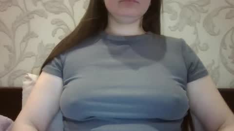 Snapshot of vanesajewel chatting on 05-18-26, 10:54 VanesaJewel online show from 05-18-26, 10:54