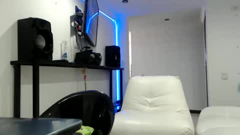 vanessa and samantha online show from 01-15-25, 12:47