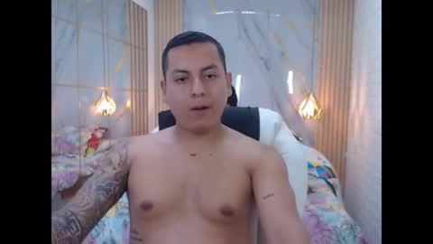vanessa online show from 05-25-26, 08:37